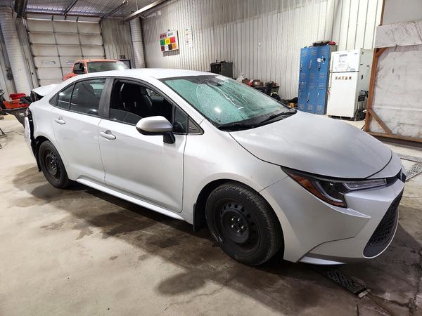 2020 TOYOTA COROLLA LE — Passenger 3/4