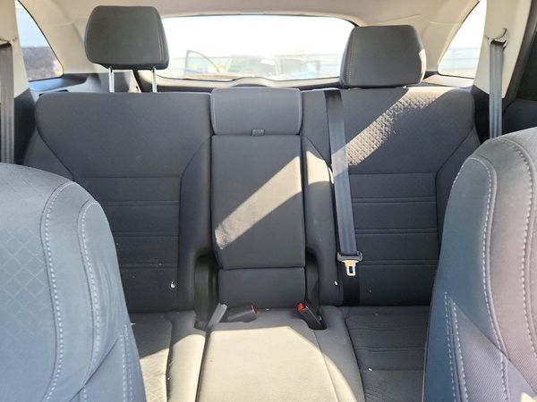 2016 KIA SORENTO L / LX — SUVN