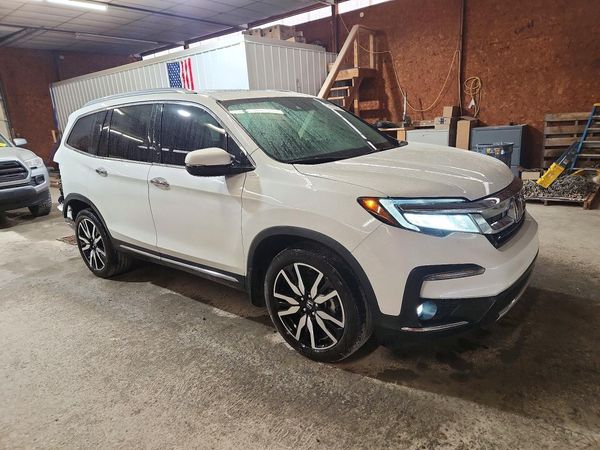 2020 HONDA PILOT TOURING-7 — Passenger 3/4