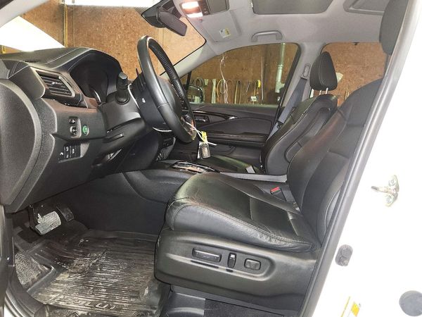2020 HONDA PILOT TOURING-7 — DENT