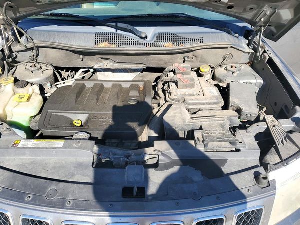 2012 JEEP COMPASS Limited — Engine bay