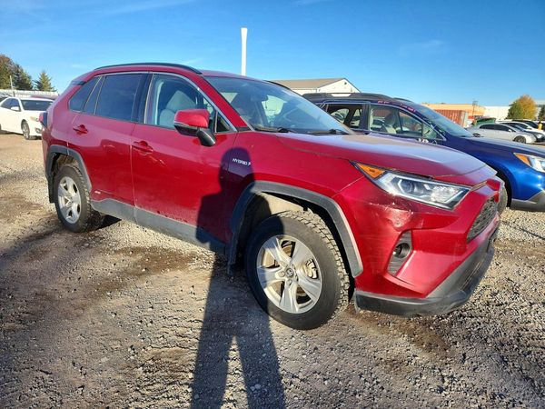 2020 TOYOTA RAV4 XLE HV — Passenger 3/4