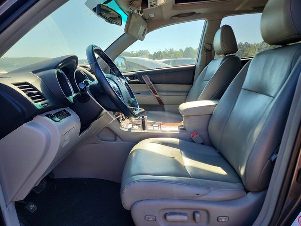 2012 TOYOTA HIGHLANDER Base/Hybrid — DENT