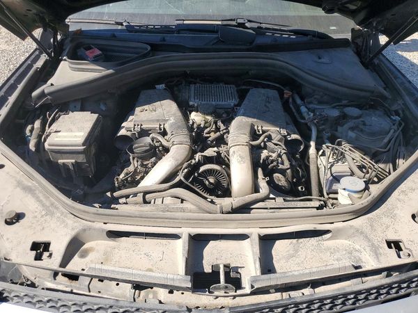 2014 MERCEDES-BENZ GL-CLASS GL450 4MATIC — Engine bay