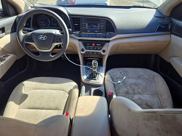 2017 HYUNDAI ELANTRA SE Base — CKPT