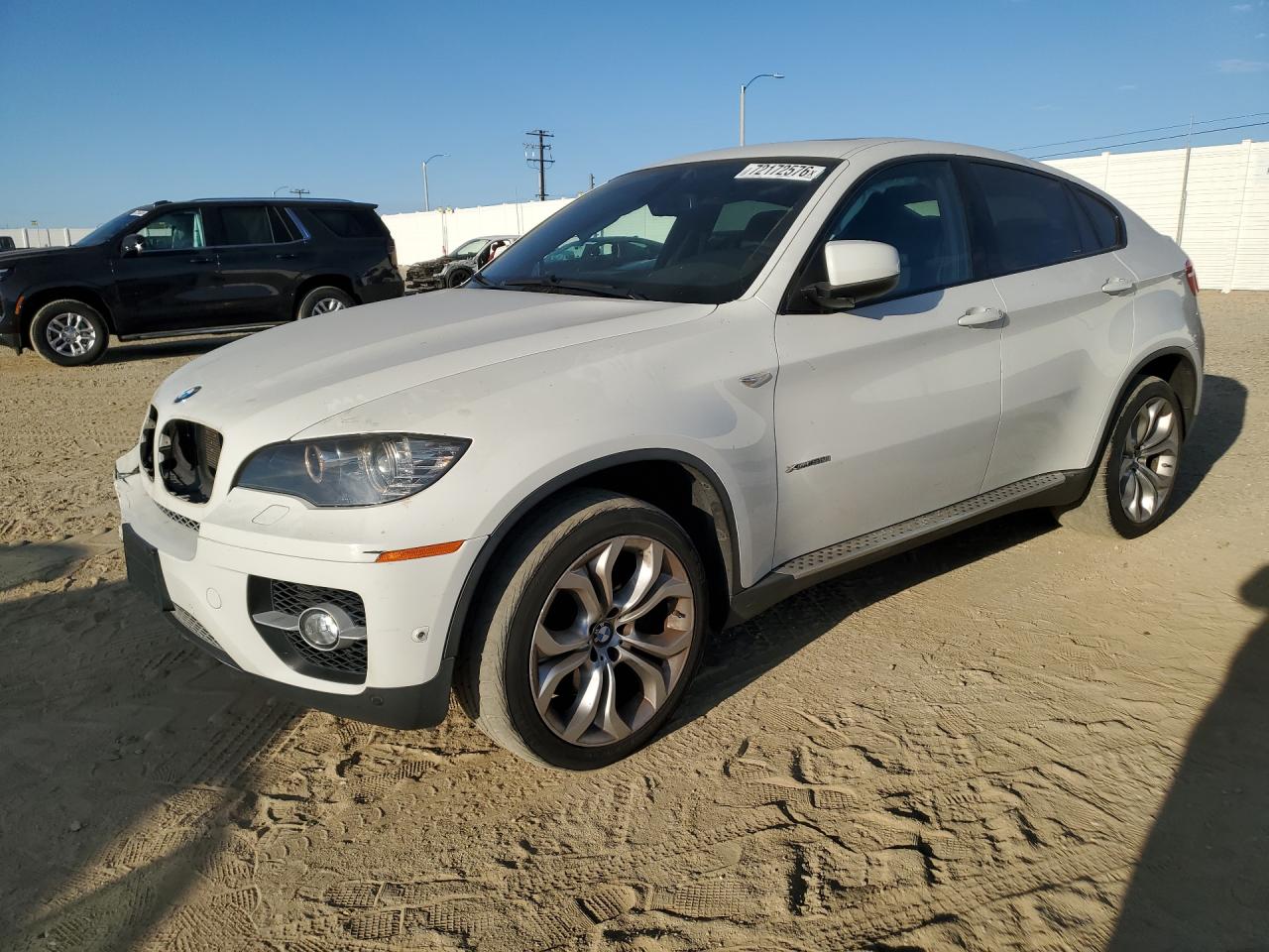 2012 BMW X6 xDrive50i — Front 3/4