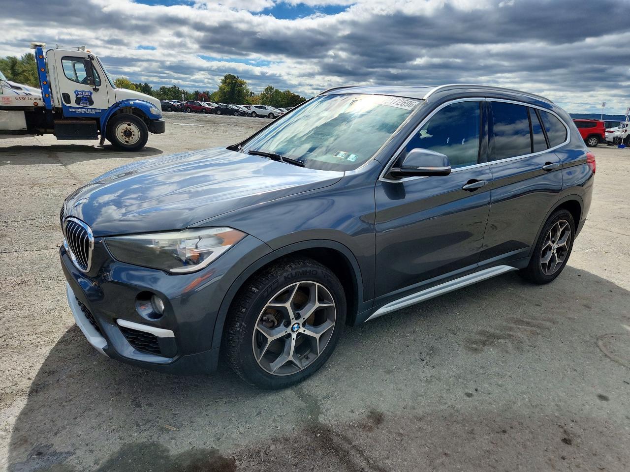 2018 BMW X1 xDrive28i — Front 3/4