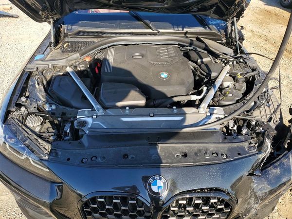 2023 BMW 4 SERIES — Engine bay