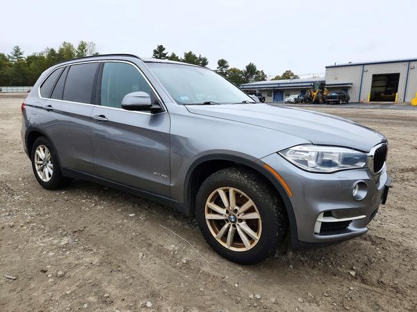 2015 BMW X5 xDrive35i — Passenger 3/4