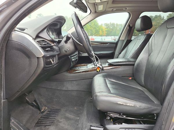 2015 BMW X5 xDrive35i — DENT