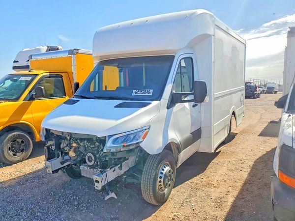 2023 MERCEDES-BENZ SPRINTER 907 (VS30) — Front 3/4