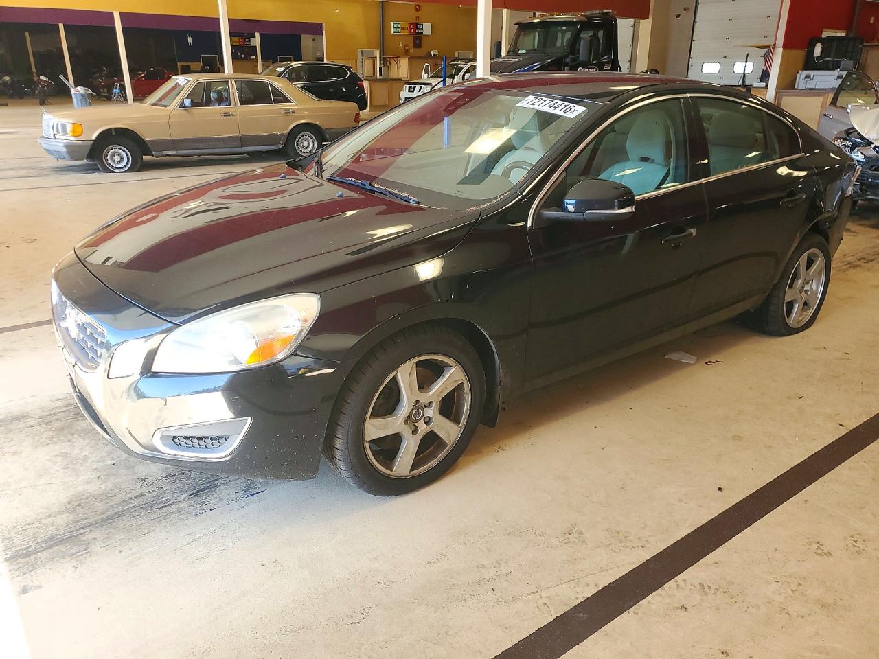 2012 VOLVO S60 — Front 3/4