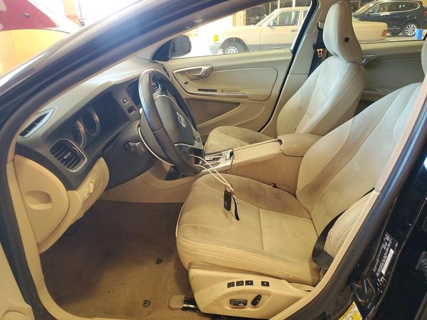 2012 VOLVO S60 — DENT