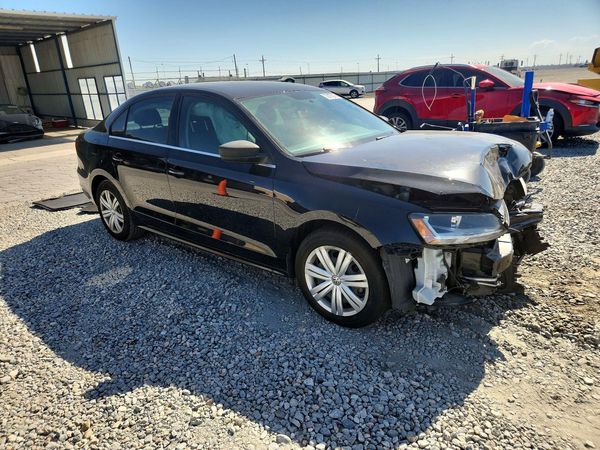 2017 VOLKSWAGEN JETTA S — Passenger 3/4