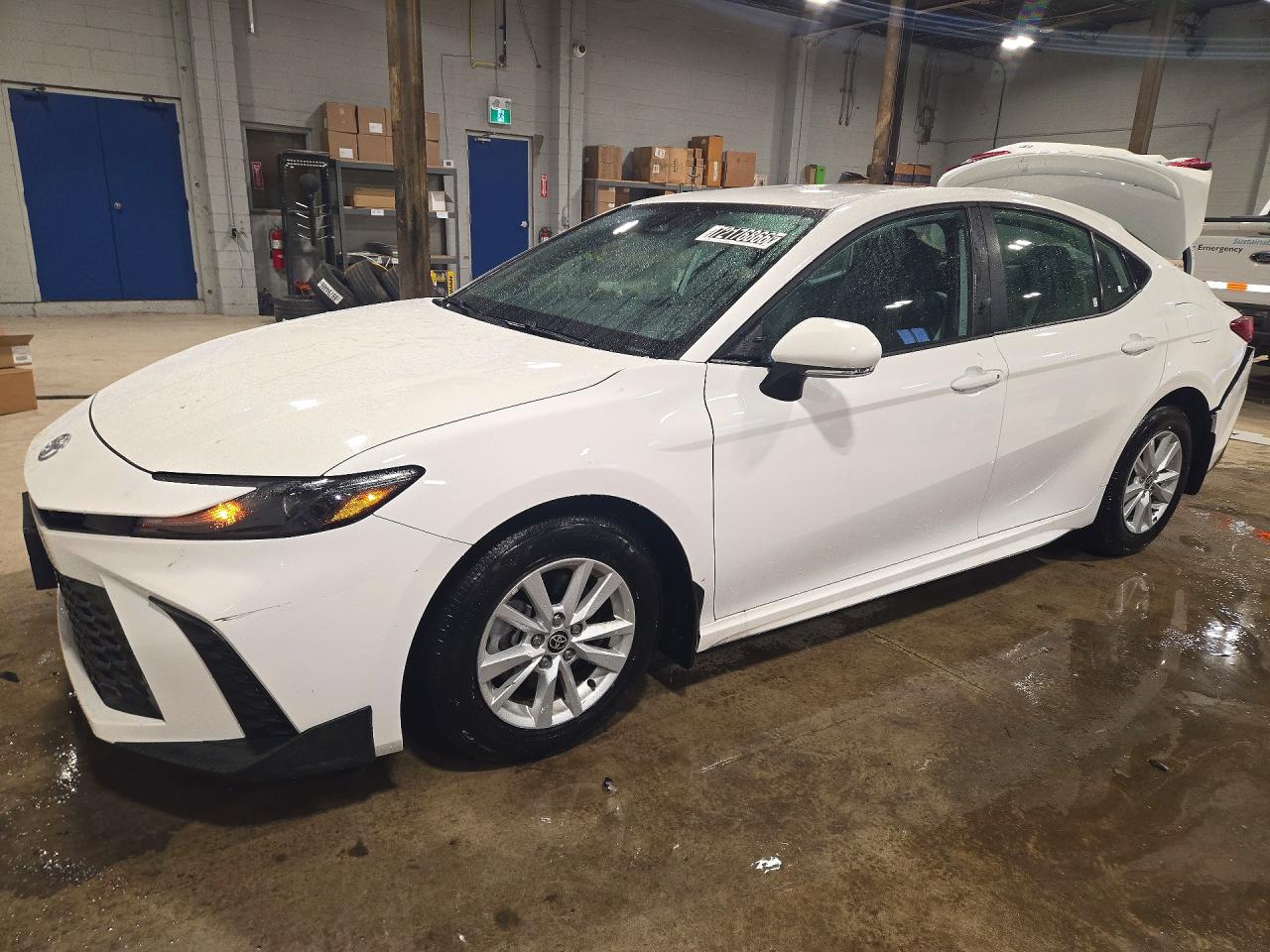 2026 TOYOTA CAMRY — Front 3/4