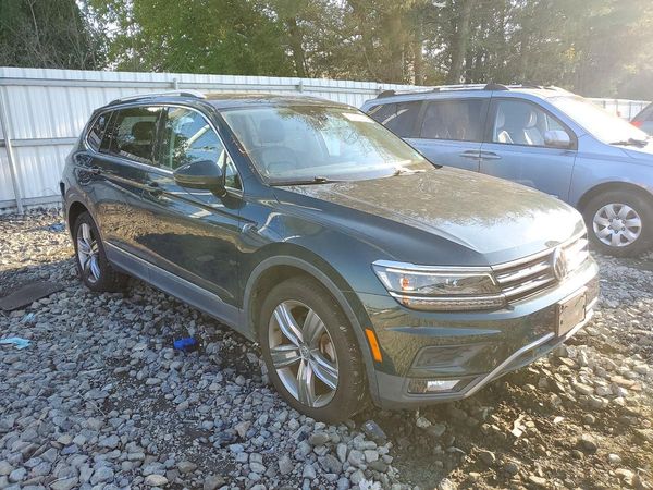 2018 VOLKSWAGEN TIGUAN 4Motion SEL Premium — Passenger 3/4