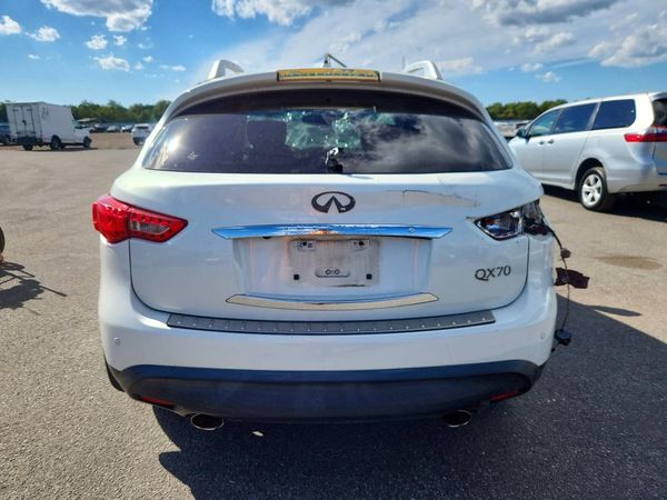 2014 INFINITI QX70 — DIRR