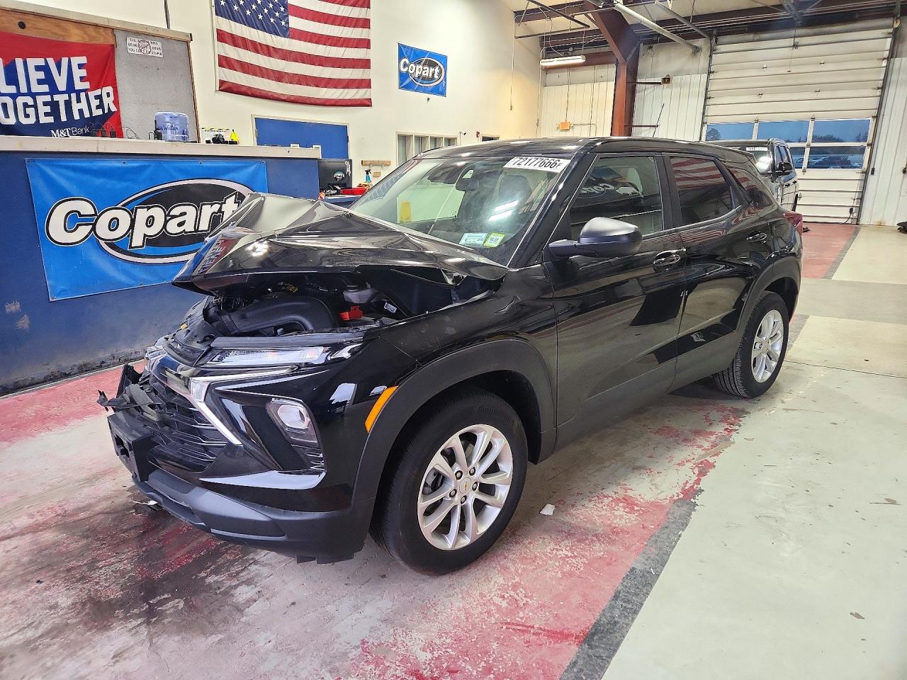 2025 CHEVROLET TRAILBLAZE LS — Front 3/4