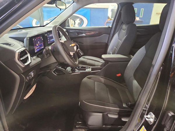 2025 CHEVROLET TRAILBLAZE LS — DENT