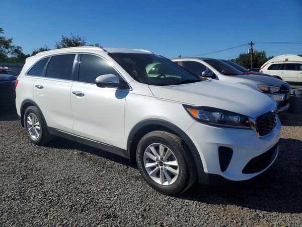 2020 KIA SORENTO L, LX, S — Passenger 3/4