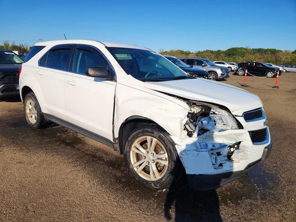 2015 CHEVROLET EQUINOX LS — Passenger 3/4