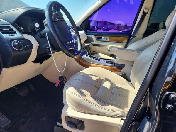 2012 LAND ROVER RANGEROVER HSE LUX — DENT