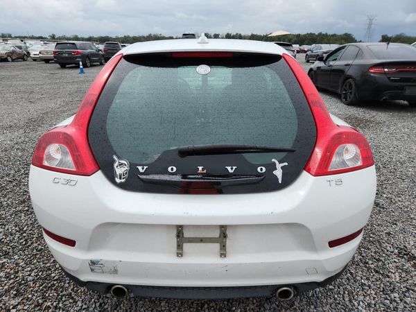 2013 VOLVO C30 — DIRR