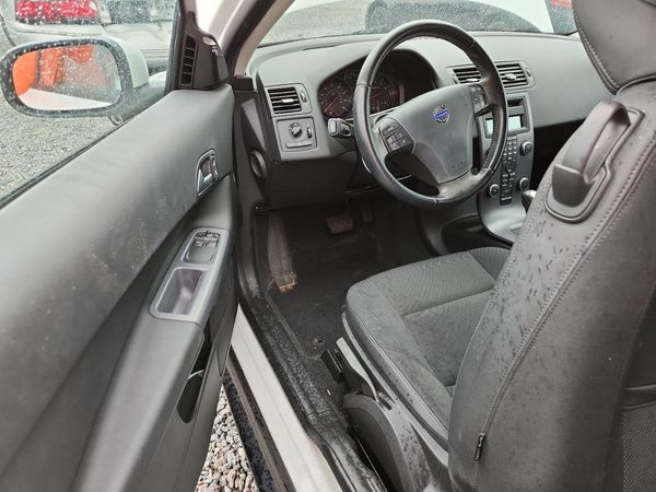 2013 VOLVO C30 — CKPT