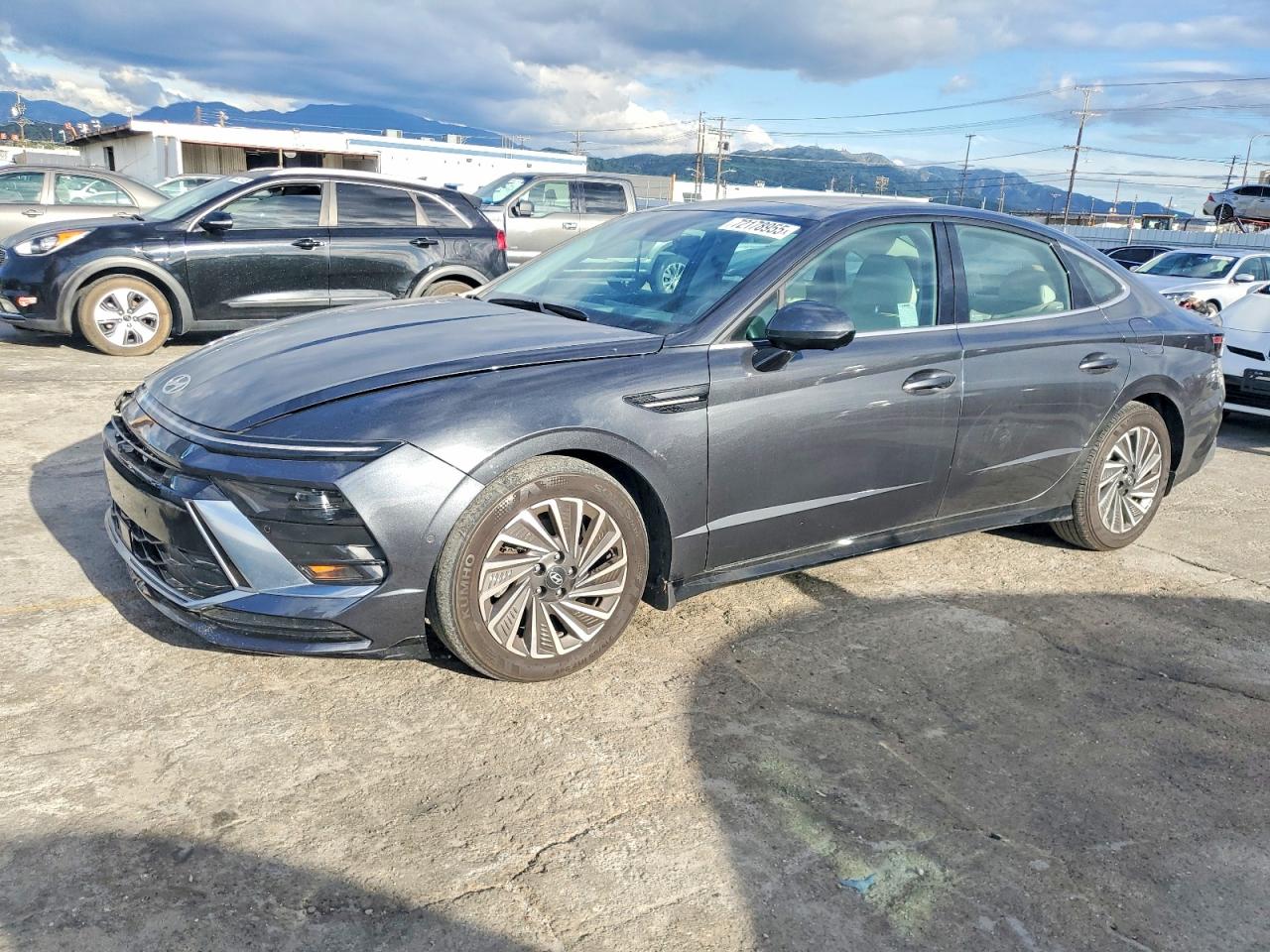2025 HYUNDAI SONATA HYBRID Limited