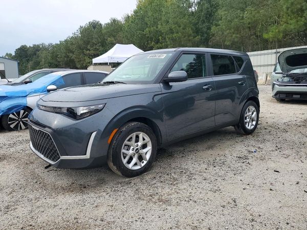 2025 KIA SOUL LX, S — Front 3/4
