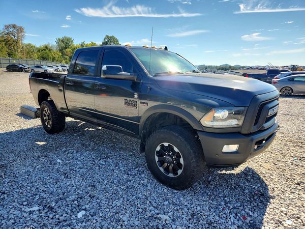 2017 RAM 2500 Power Wagon — Passenger 3/4