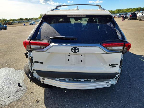 2022 TOYOTA RAV4 Limited — DIRR