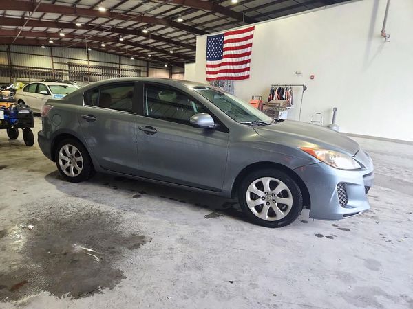 2012 MAZDA 3 Sport/GX — Passenger 3/4