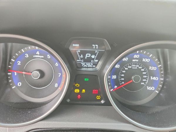 2016 HYUNDAI ELANTRA