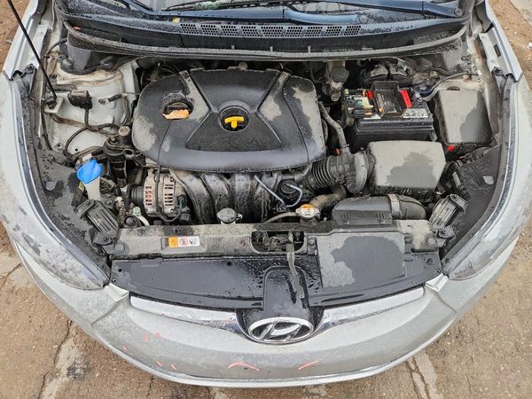 2016 HYUNDAI ELANTRA