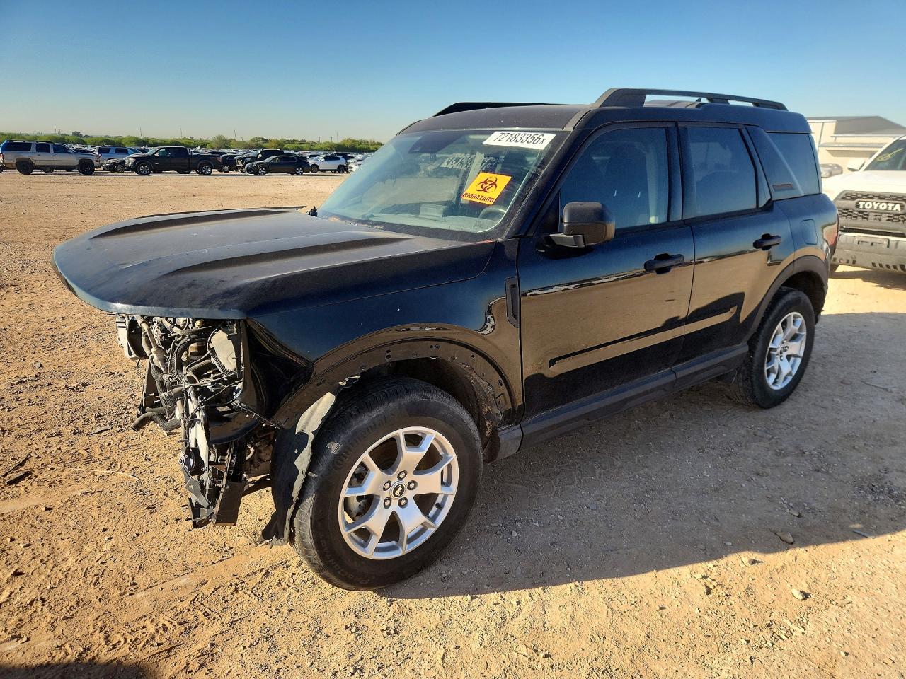 2021 FORD BRONCO Base — Front 3/4