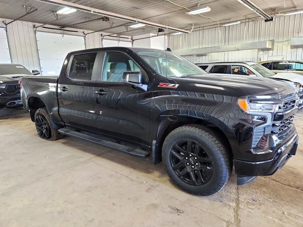 2025 CHEVROLET SILVERADO RST — Passenger 3/4
