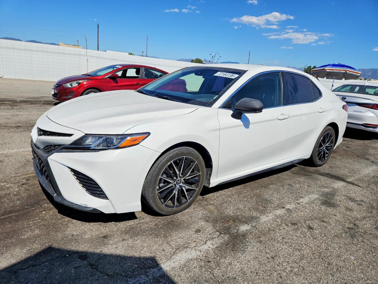 2018 TOYOTA CAMRY LE/SE/XLE/XSE — Front 3/4