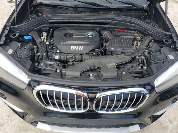 2019 BMW X1 sDrive28i — Engine bay