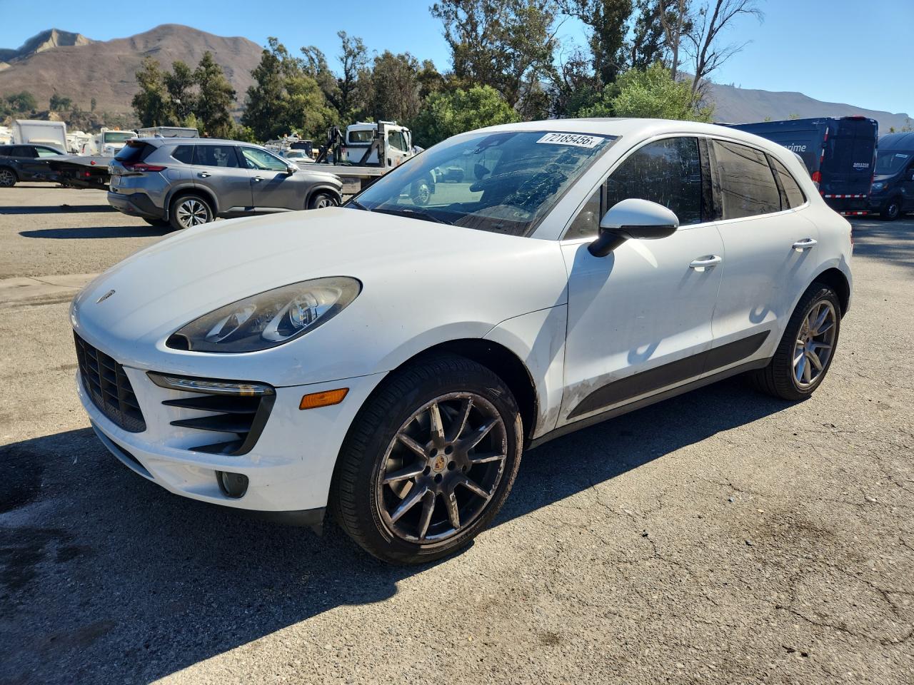 2018 PORSCHE MACAN Macan S — Front 3/4