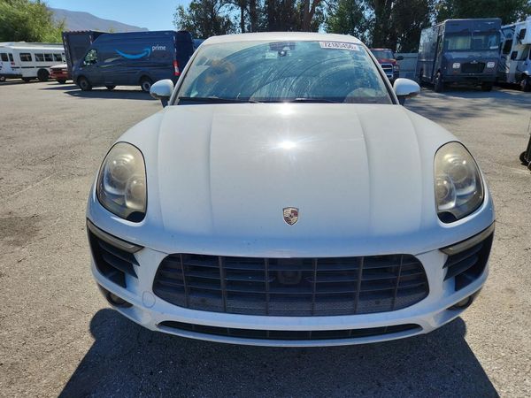2018 PORSCHE MACAN Macan S — DIRF