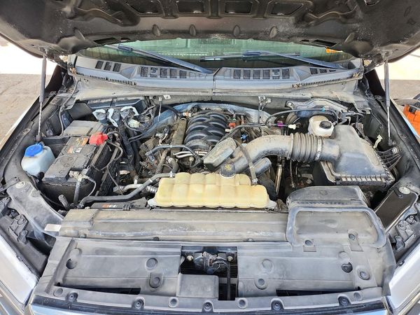 2019 FORD F150 — Engine bay