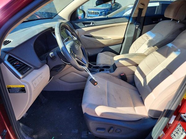 2017 HYUNDAI TUCSON — DENT