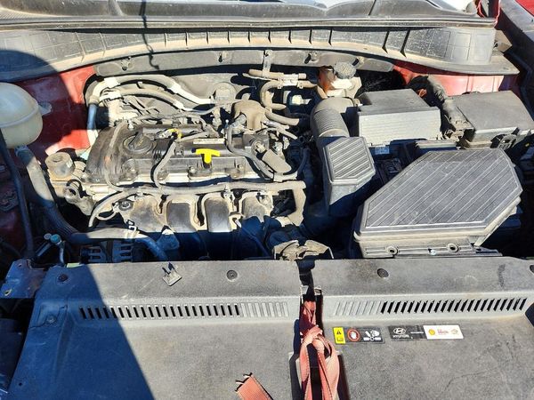 2017 HYUNDAI TUCSON — Engine bay