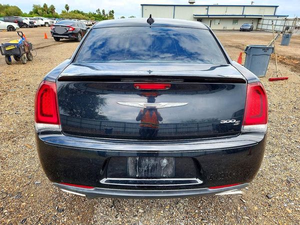 2019 CHRYSLER 300 300S — DIRR