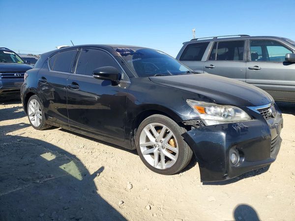 2012 LEXUS CT 200h — Passenger 3/4