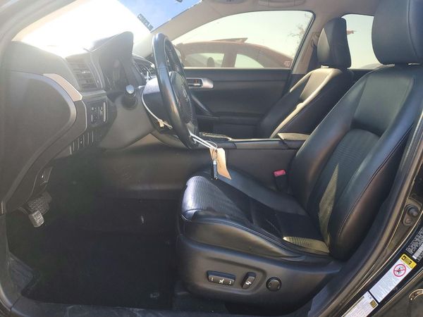 2012 LEXUS CT 200h — DENT
