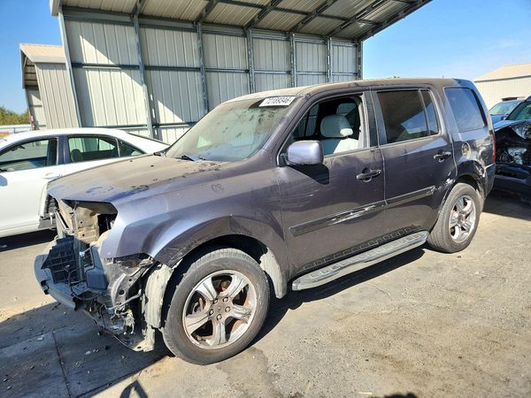 2015 HONDA PILOT SE — Front 3/4