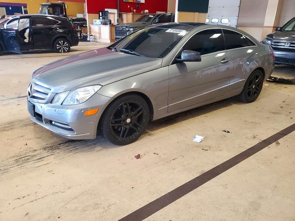 2013 MERCEDES-BENZ E — DSFA — Front 3/4
