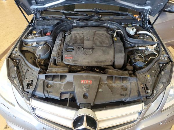 2013 MERCEDES-BENZ E E350 4-MATIC — Engine bay